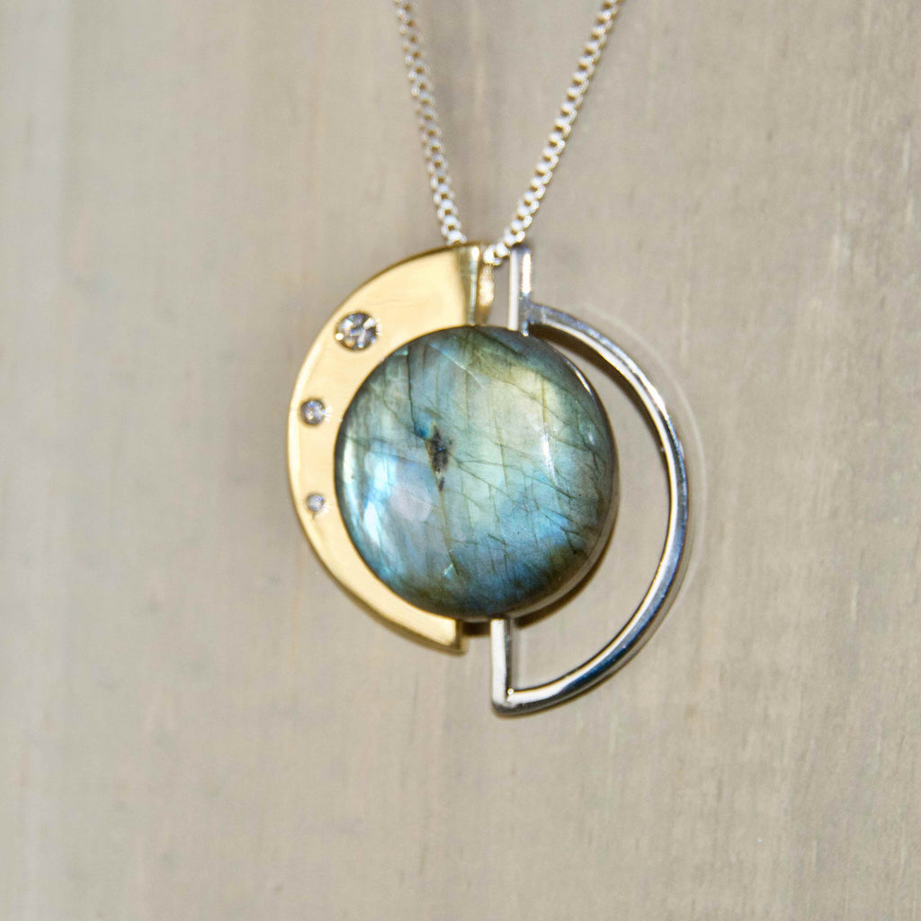 Harmony Base - Gold and Silver