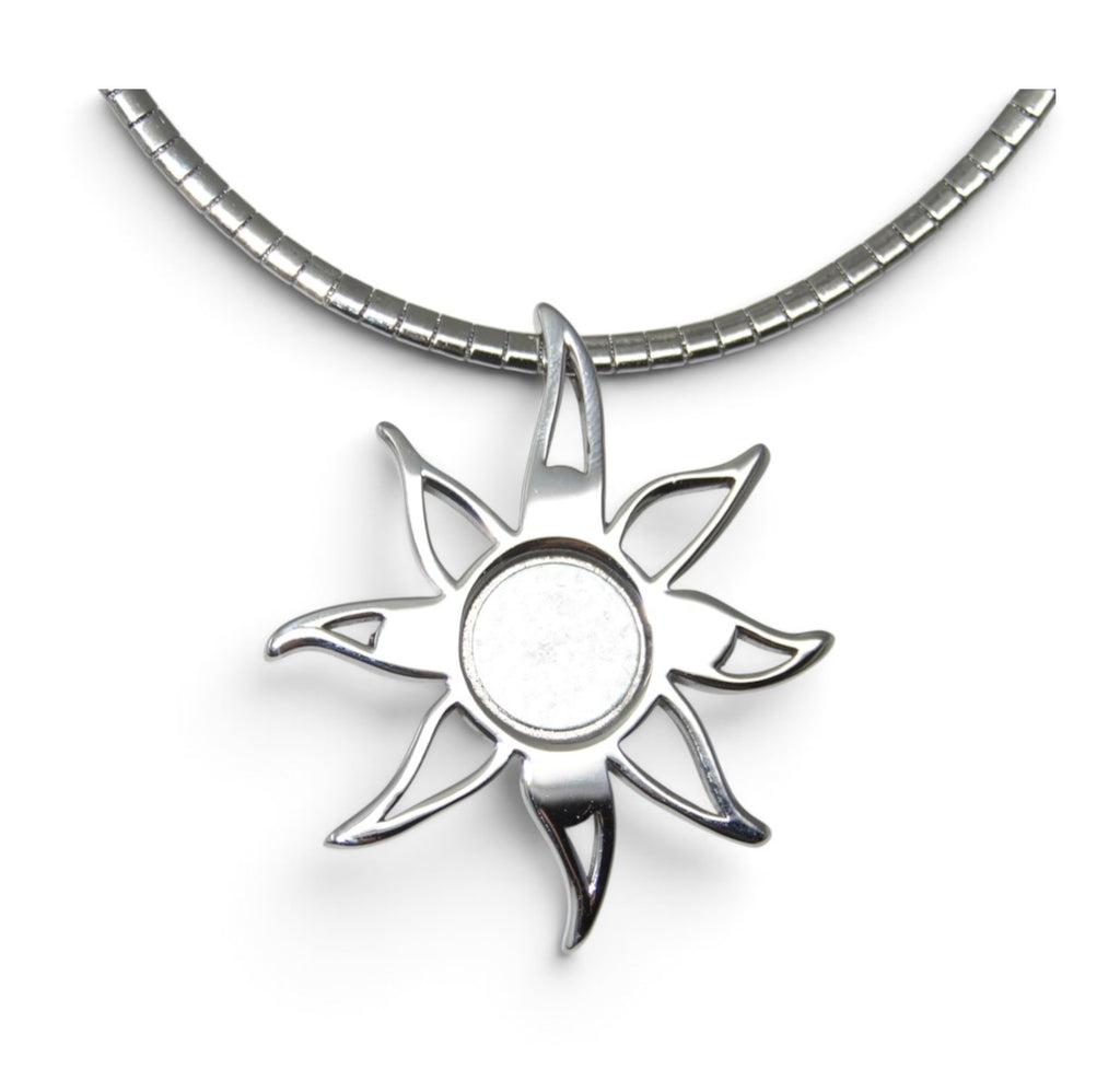 Radiant Necklace Silver